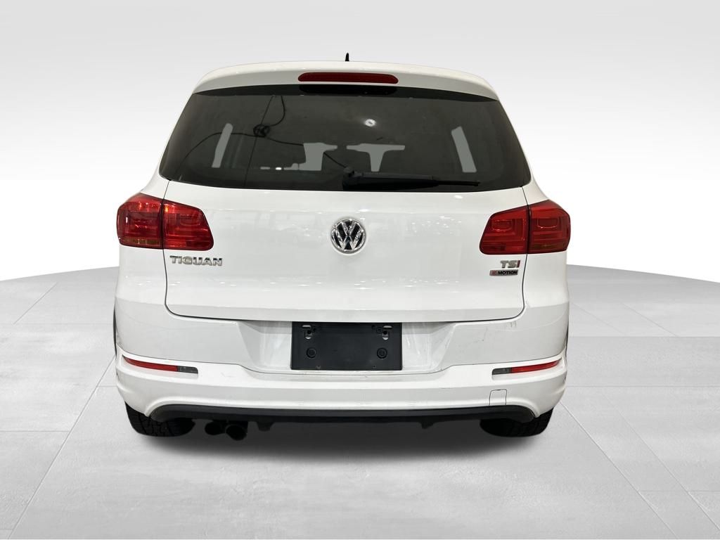 2017 Volkswagen Tiguan Sport photo 4