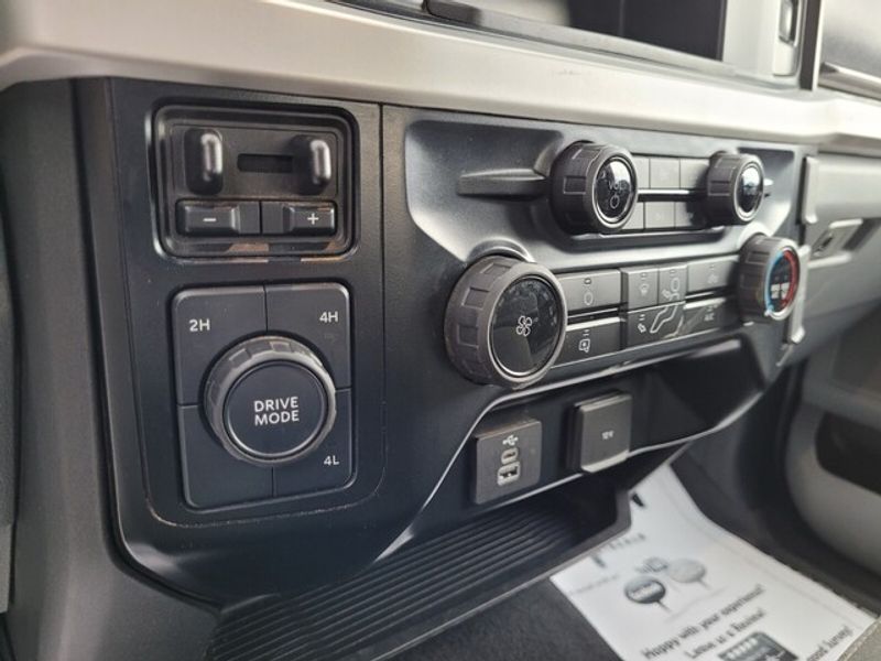 2024 Ford F-350 XLT photo 26