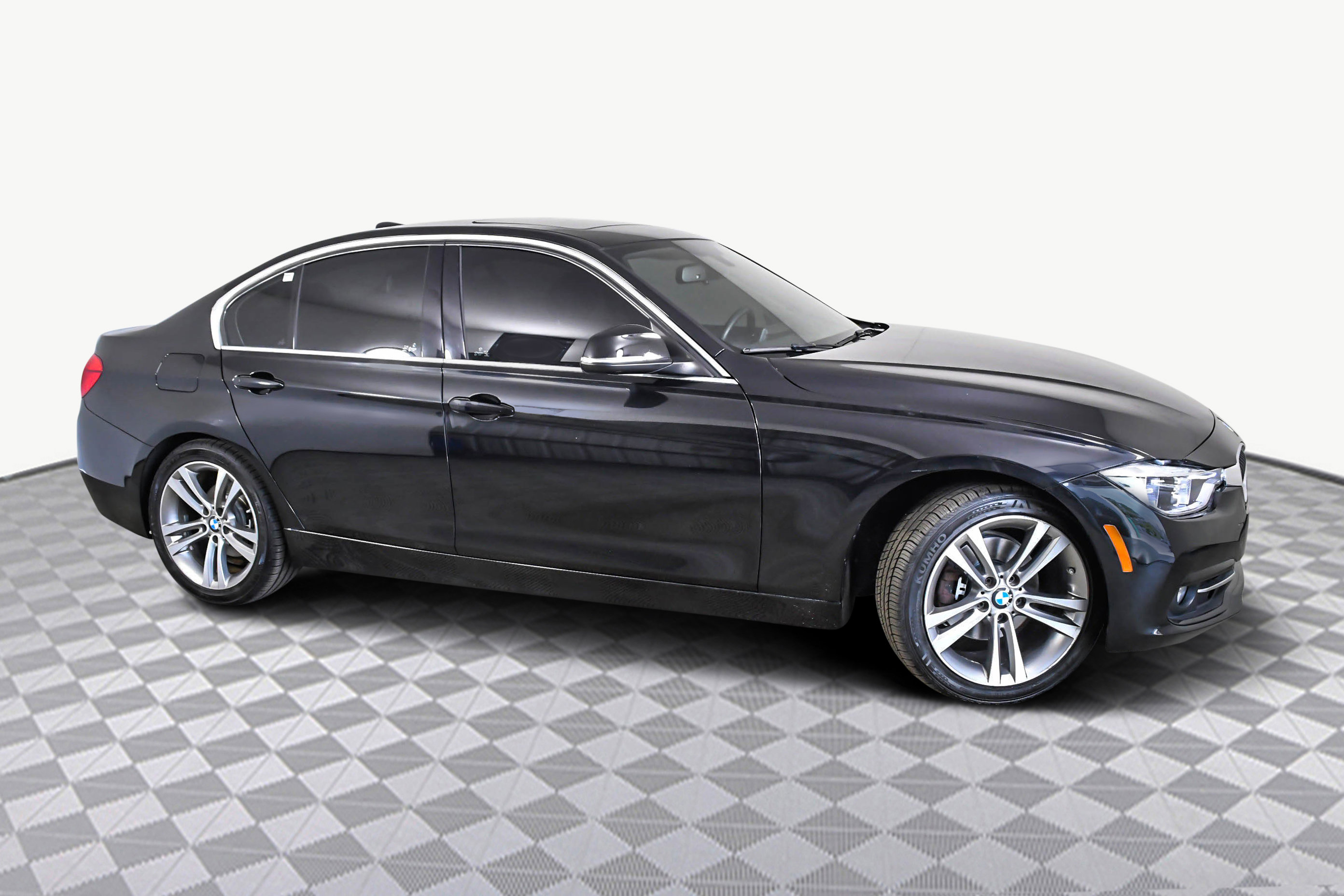 2018 BMW 3 Series 330i