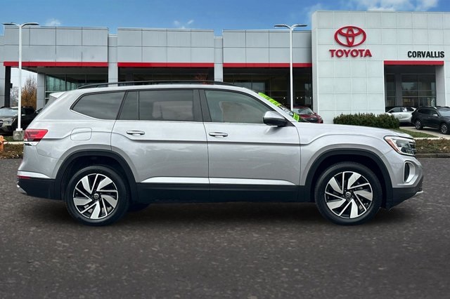 2024 Volkswagen Atlas SE Technology photo 3
