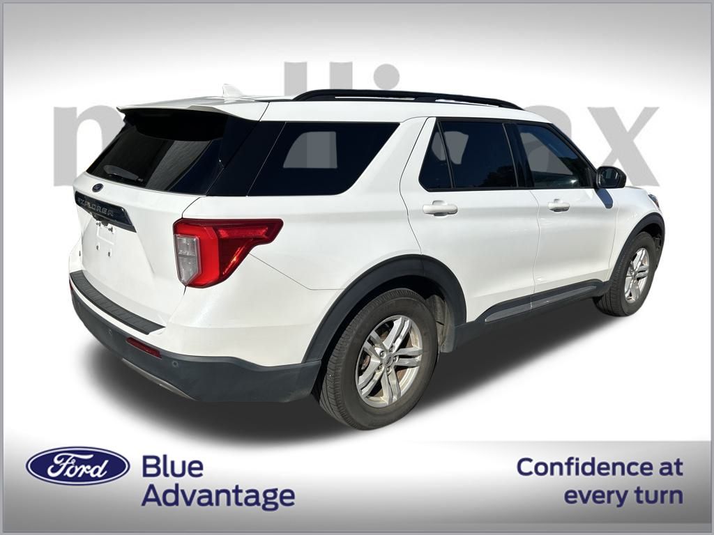 2021 Ford Explorer XLT photo 2