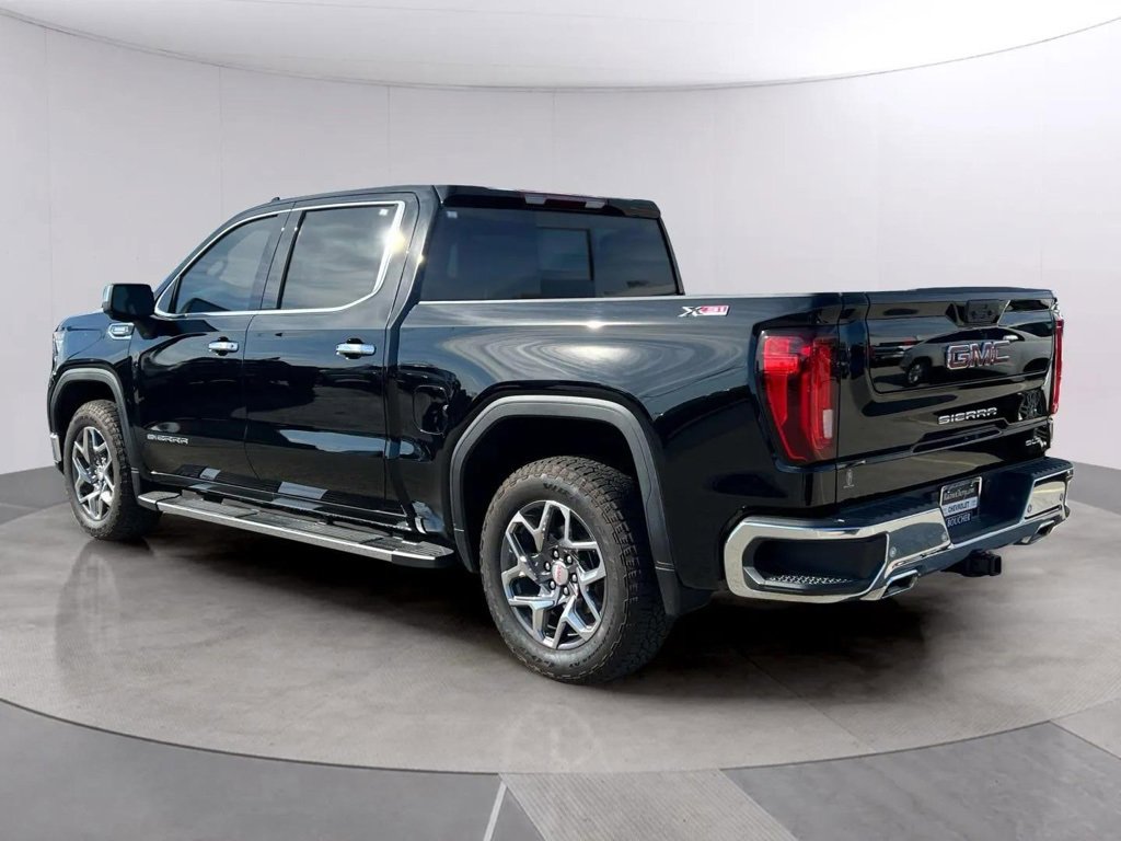 2025 Gmc Sierra 1500 SLT photo 3