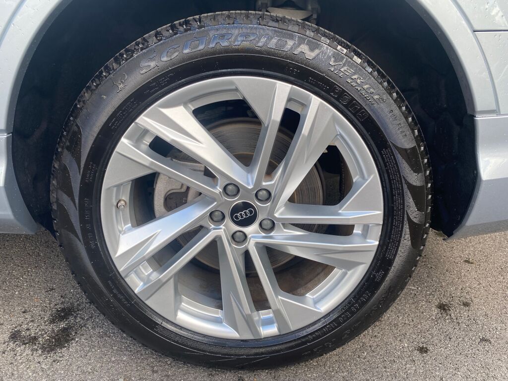 2024 Audi Q7 Premium Plus photo 24