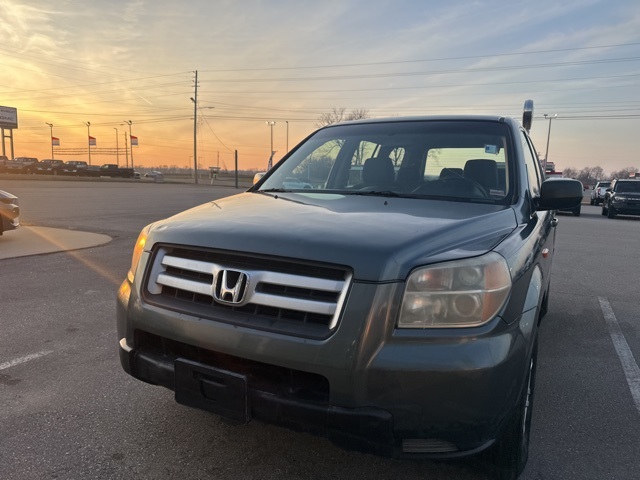 Used 2006 Honda Pilot LX with VIN 5FNYF28186B030982 for sale in Union City, TN