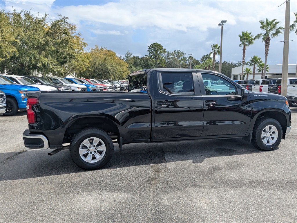 2024 Chevrolet Silverado 1500 LT photo 3