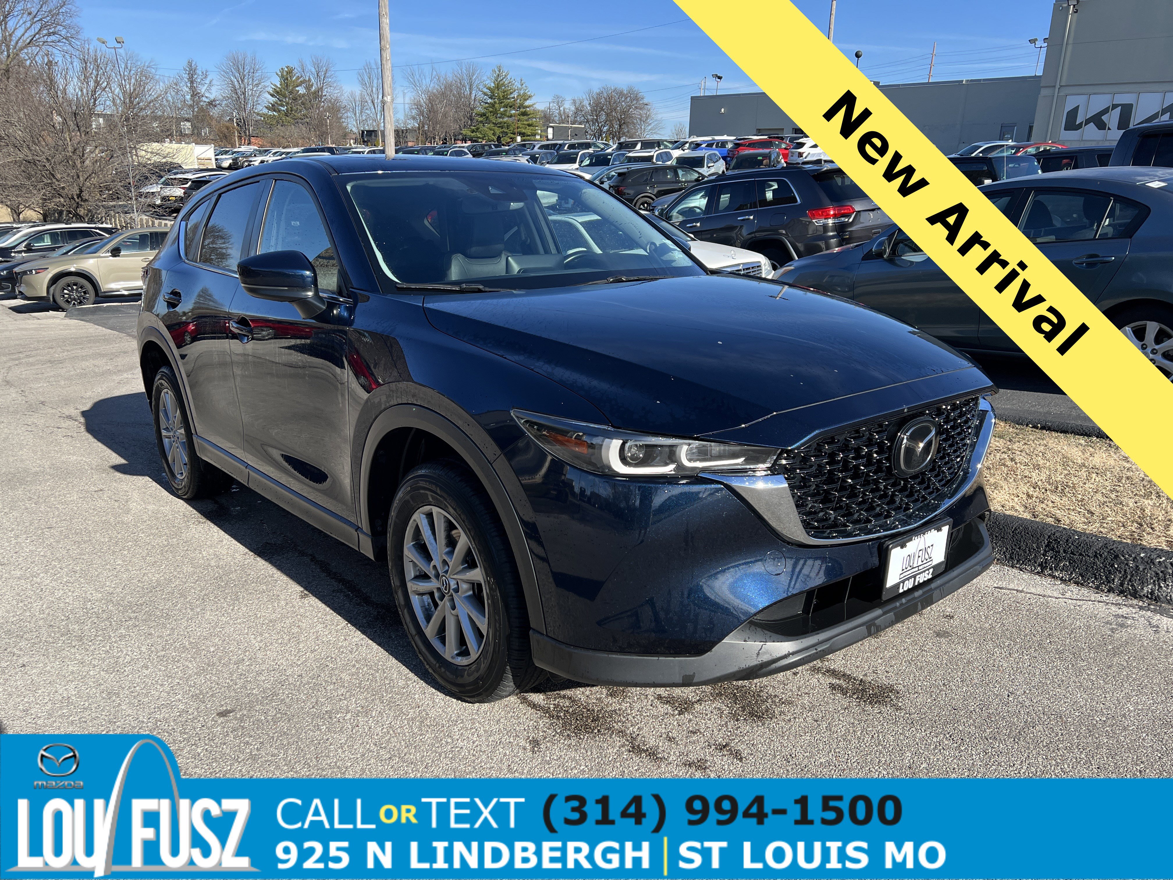 2023 Mazda CX-5 S Preferred package's photo