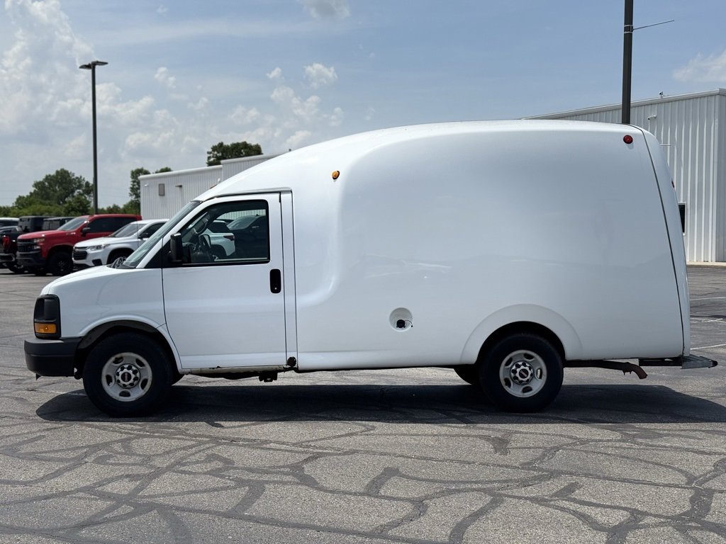2013 Gmc Savana Cutaway 3500 photo 3