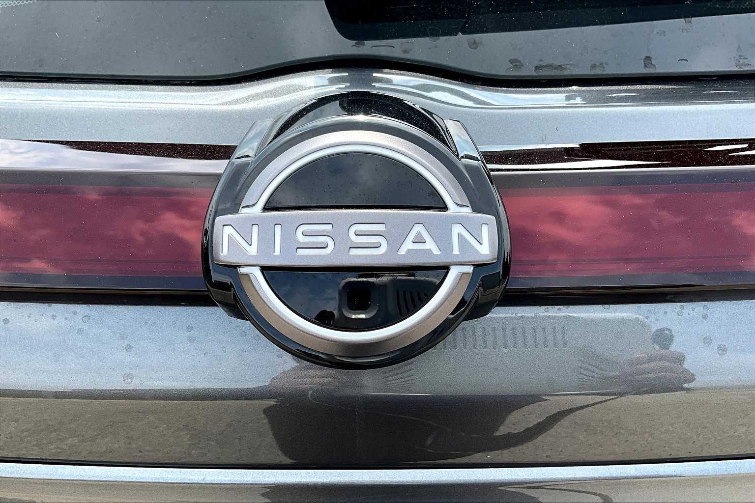 2025 Nissan Kicks Play S photo 8