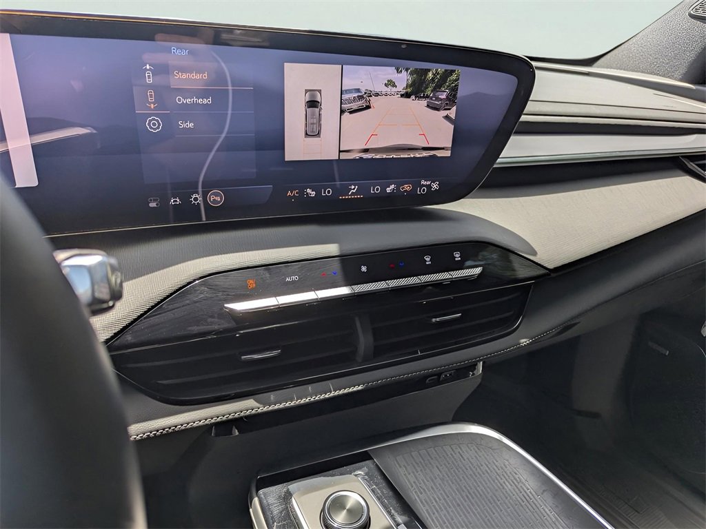 2025 Buick Enclave photo 10