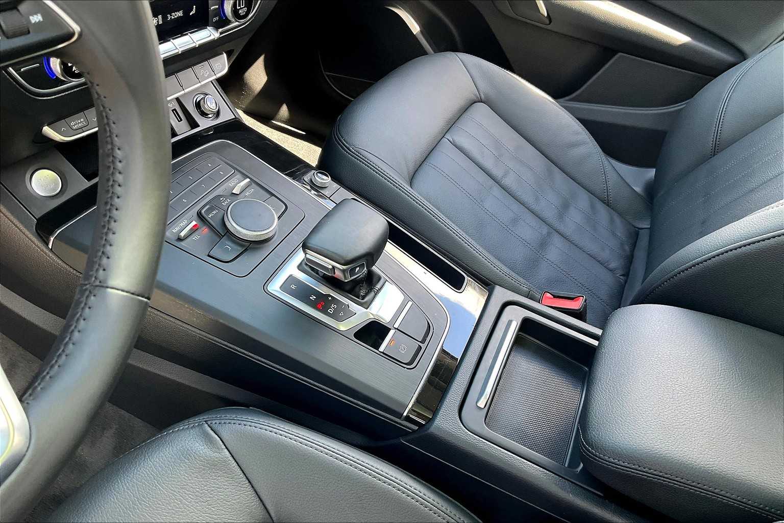2018 Audi Q5 Premium photo 14