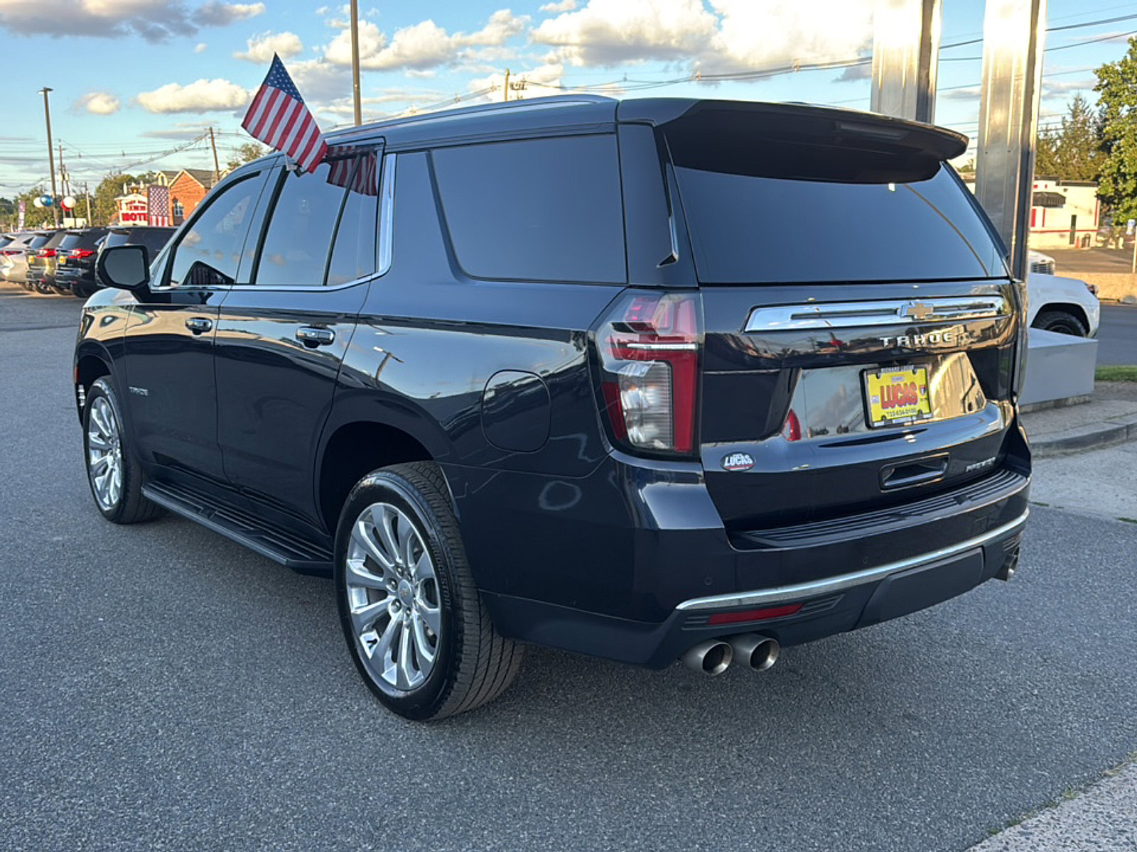 2023 Chevrolet Tahoe Premier photo 4
