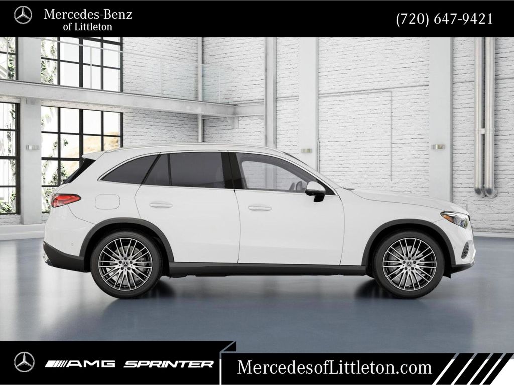 2026 Mercedes Benz GLC 300 4MATIC photo 2