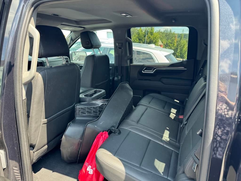 2023 Chevrolet Silverado 1500 LTZ photo 10
