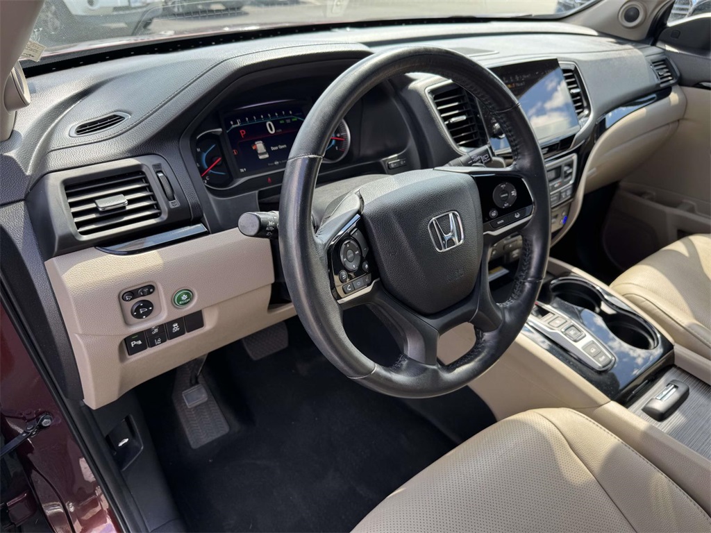 2019 Honda Pilot Elite photo 2