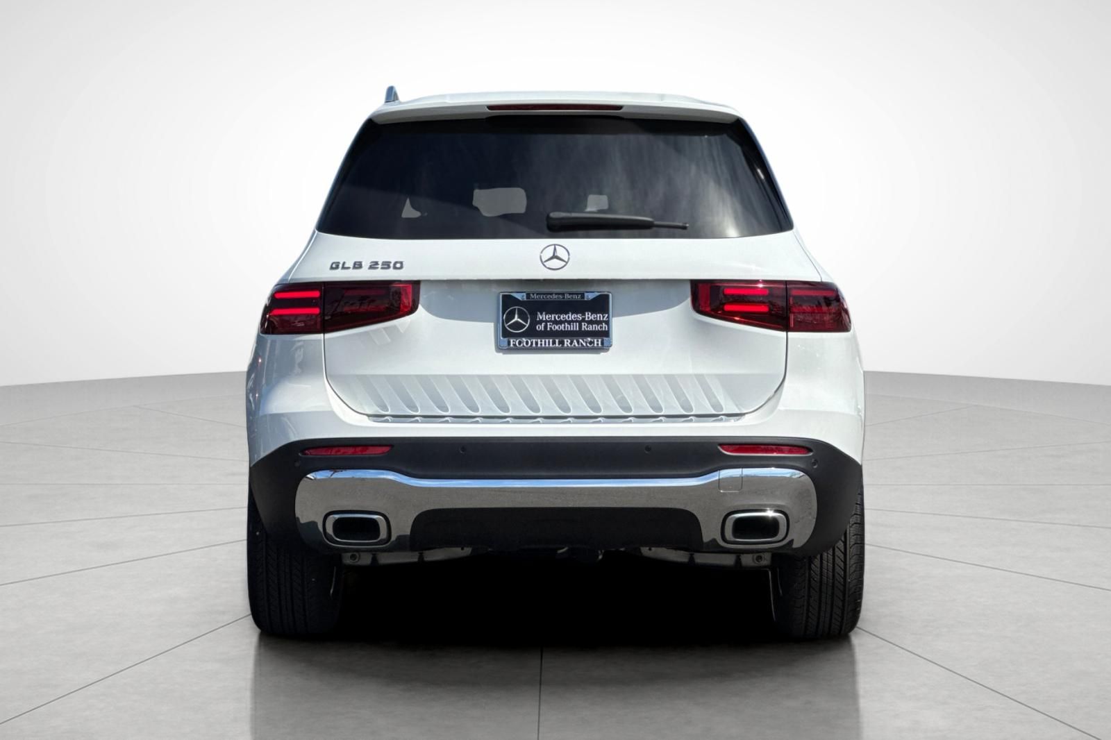 2025 Mercedes Benz GLB 250 photo 7