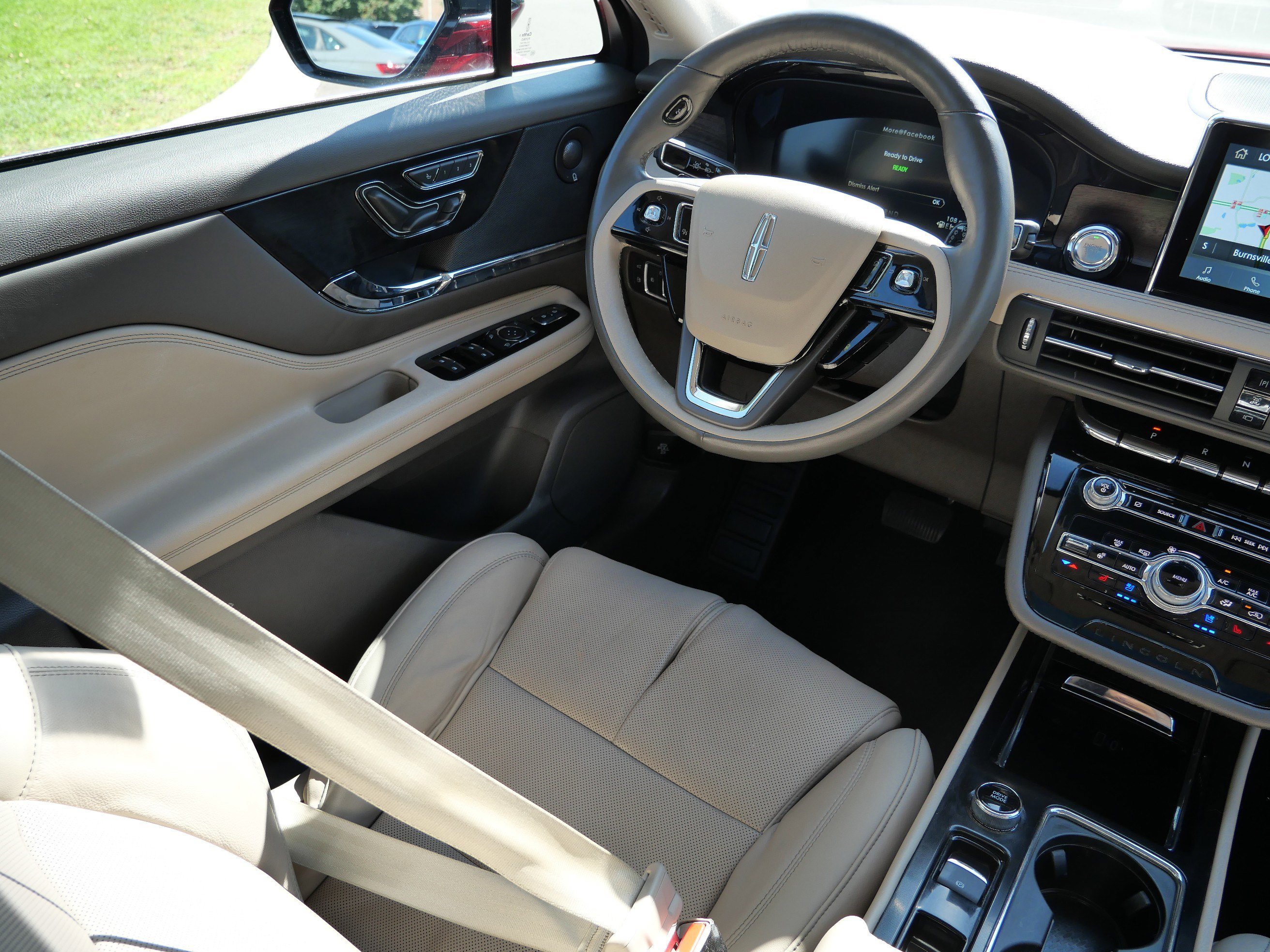2022 Lincoln Corsair Grand Touring photo 9