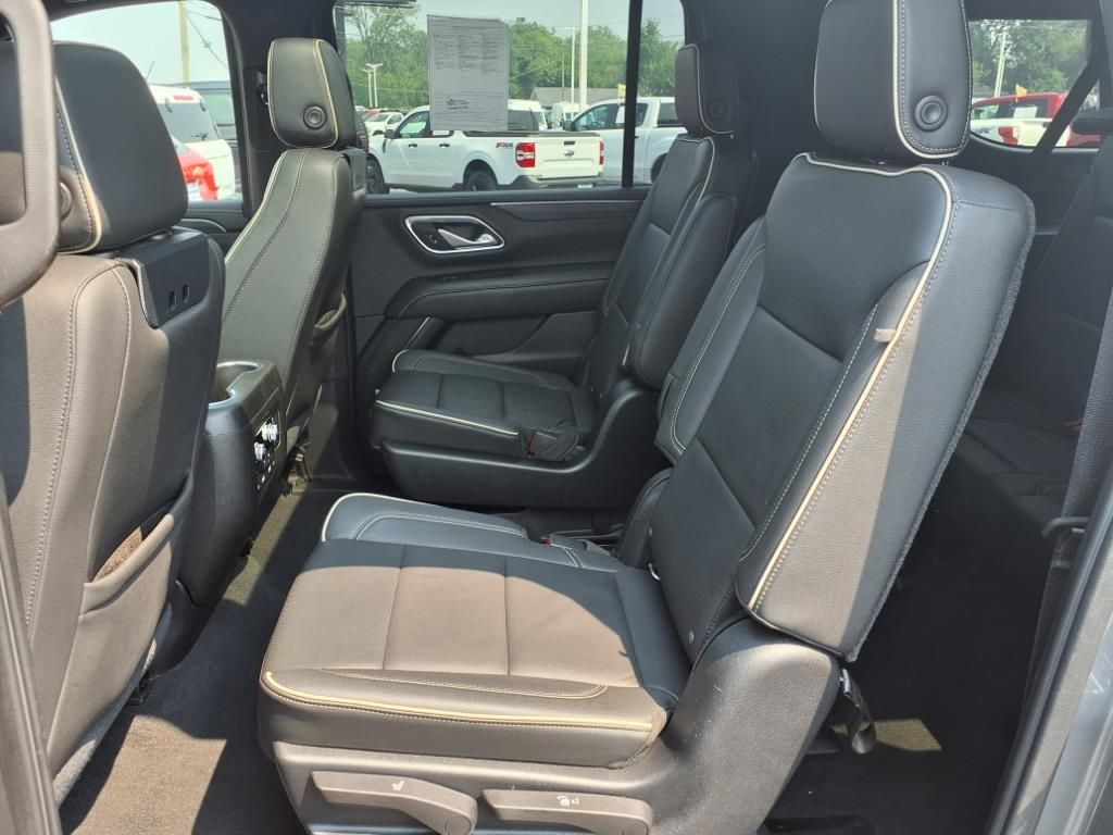 2021 GMC YUKON XL - Image 11