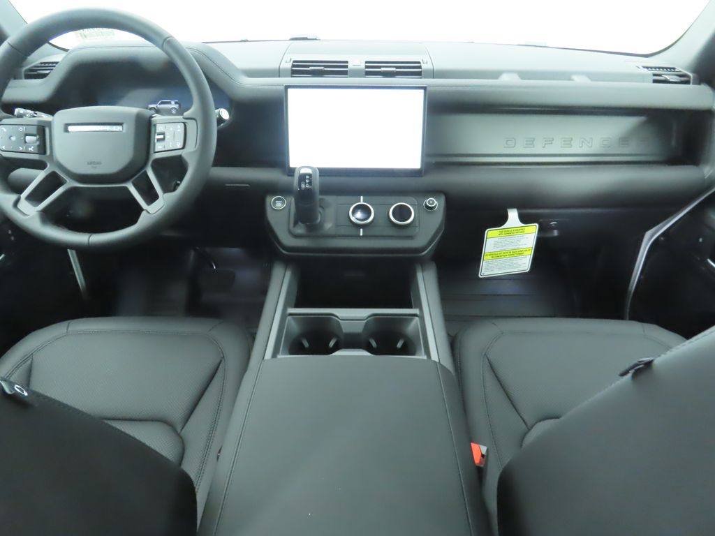 2025 Land Rover Defender 110 S photo 13