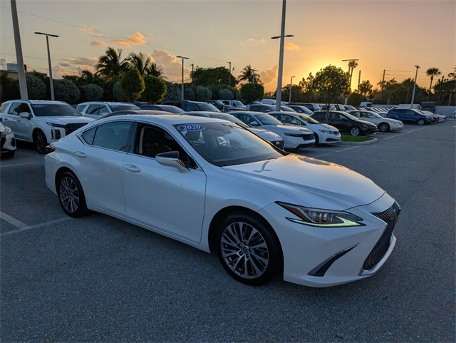2020 Lexus ES 350 Premium photo 2