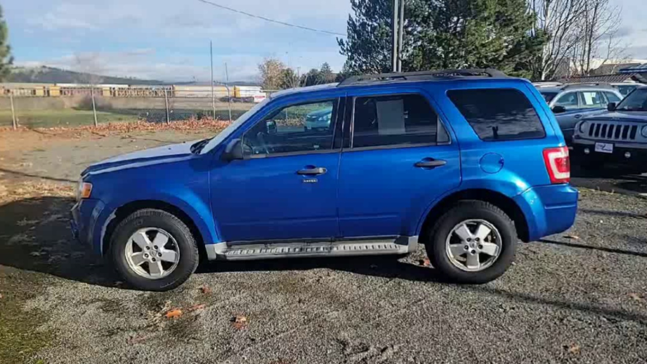 2012 Ford Escape XLT photo 2