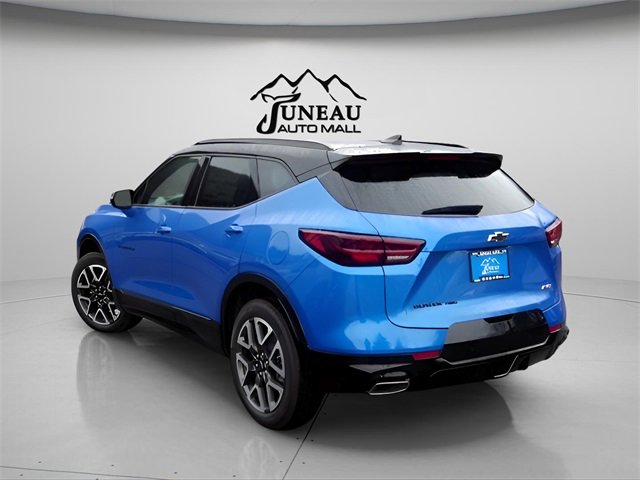 2025 Chevrolet Blazer RS photo 3