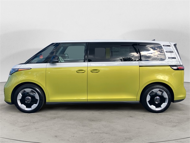 2025 Volkswagen ID. Buzz Pro Plus photo 2