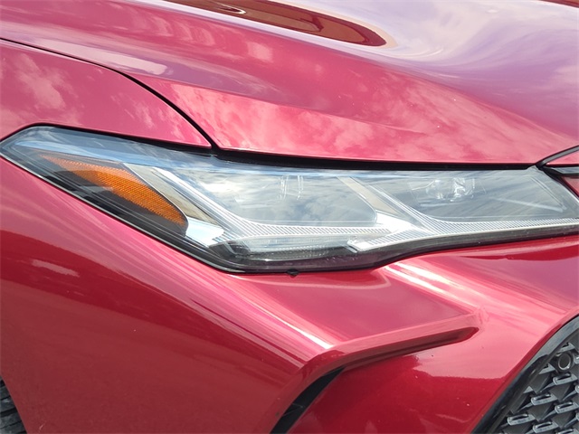2019 Toyota Avalon Touring photo 4