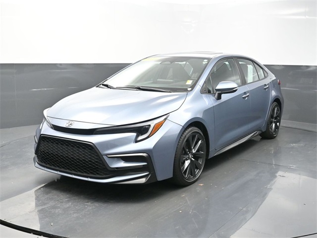 2023 Toyota Corolla XSE's photo