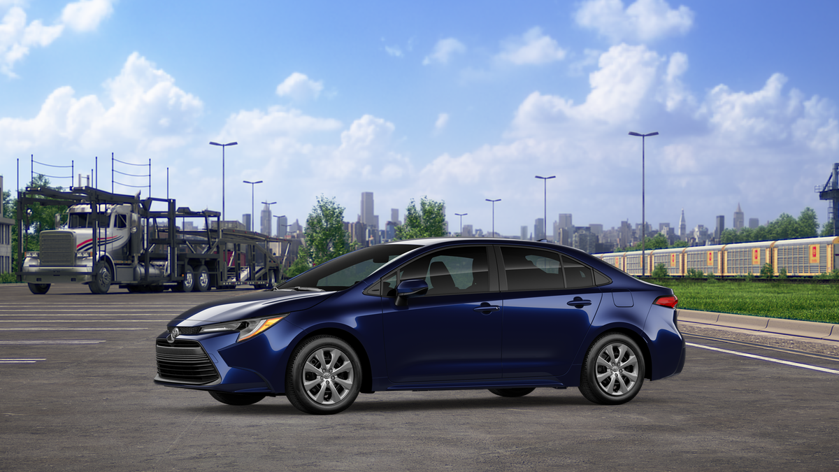 2026 Toyota Corolla LE photo 3