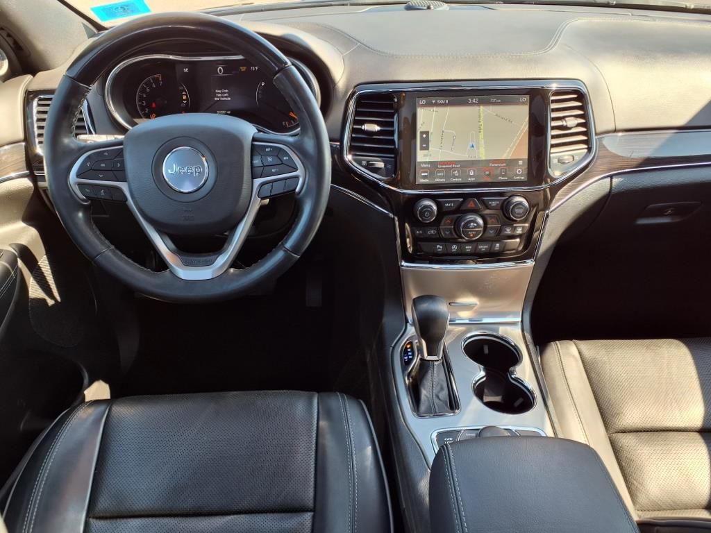 2020 Jeep Grand Cherokee Overland photo 2