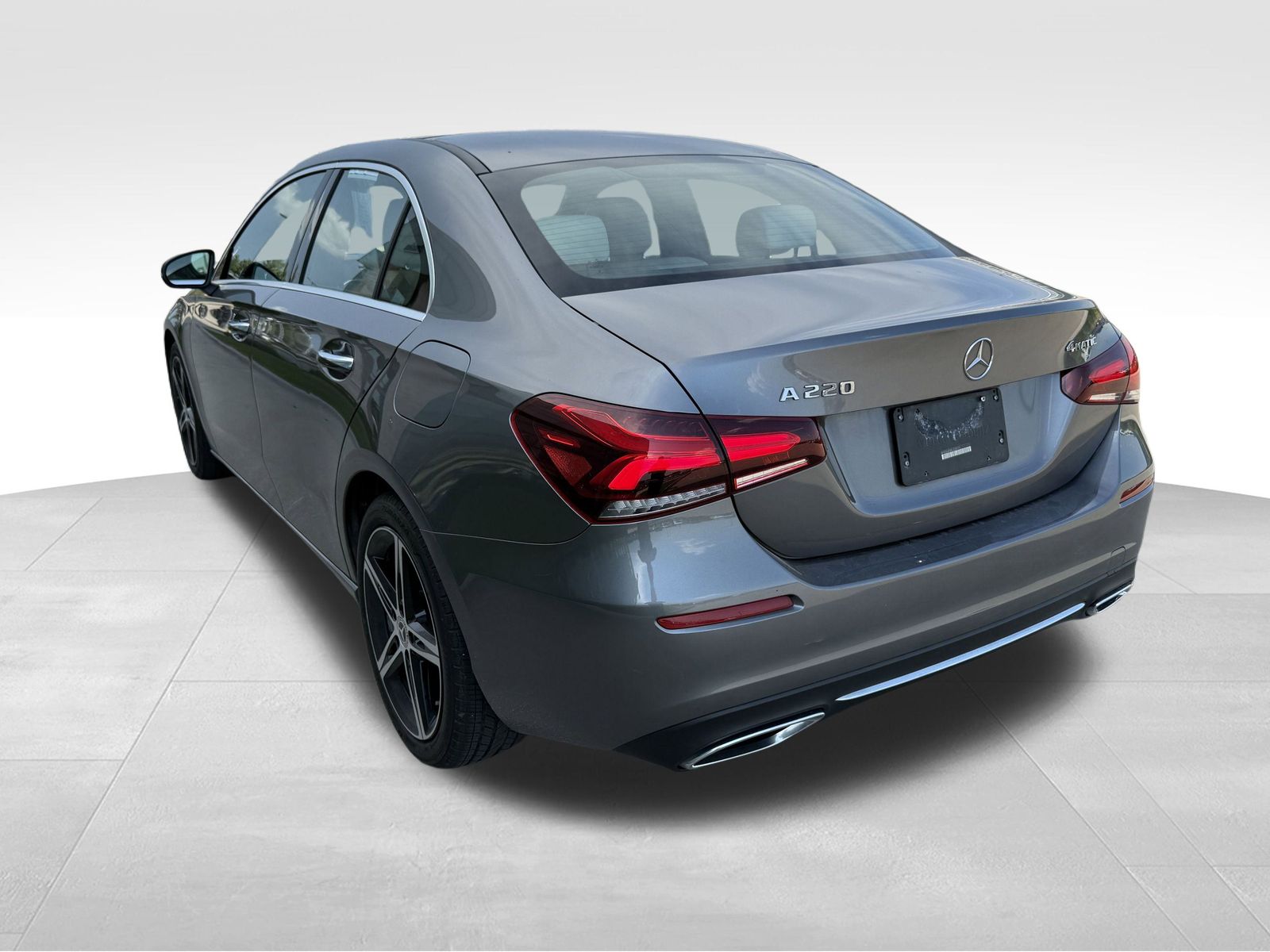 2020 Mercedes Benz A 220 4MATIC photo 4