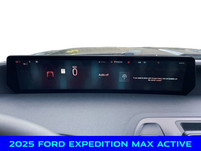 2025 Ford Expedition MAX photo 2