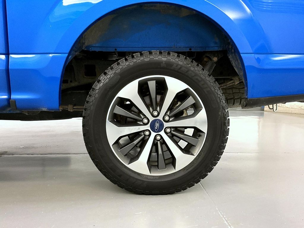 2020 Ford F-150 XL photo 18