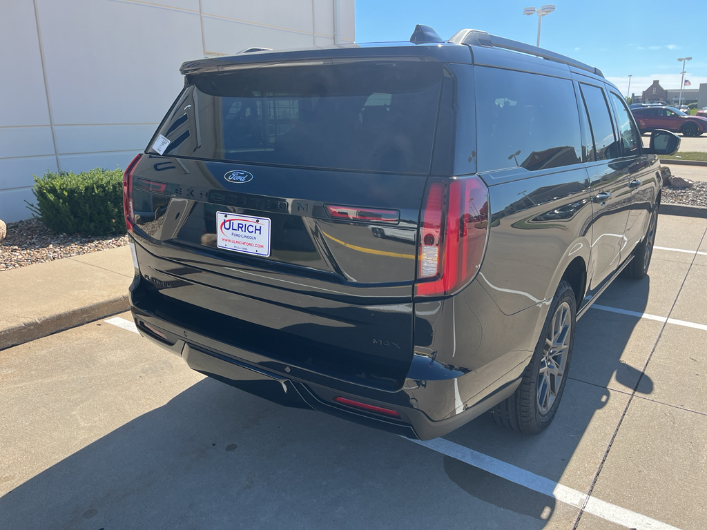 2025 Ford Expedition Platinum MAX photo 7