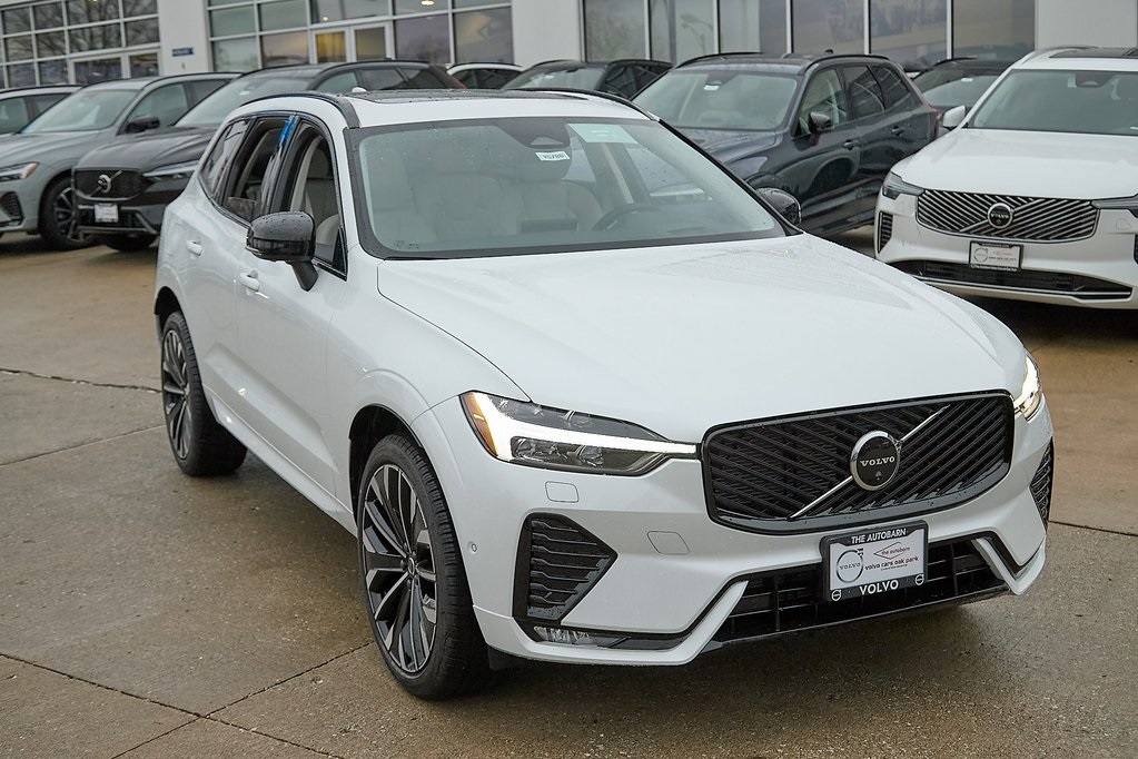 2026 VOLVO XC60 - Image 3