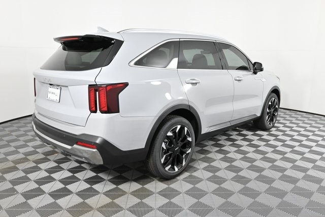 2025 Kia Sorento EX photo 2