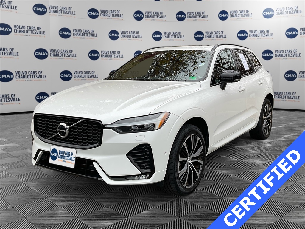 2023 Volvo XC60 Plus's photo