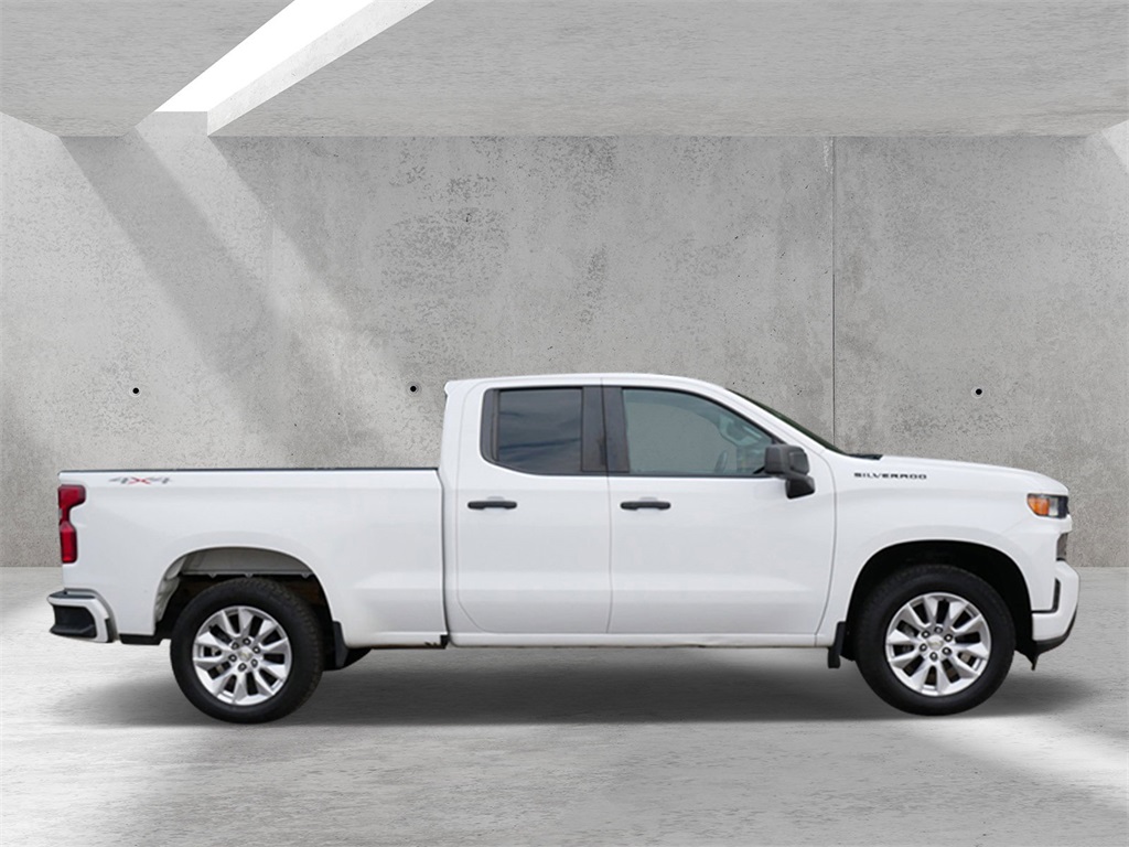 Used 2020 Chevrolet Silverado 1500 Custom with VIN 1GCRYBEF5LZ191911 for sale in White Bear Lake, Minnesota