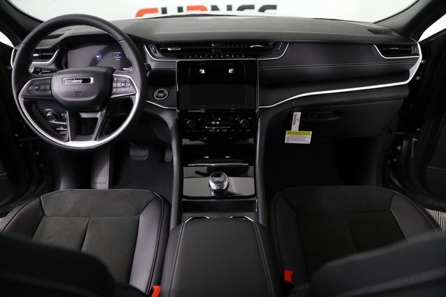 2025 Jeep Grand Cherokee Altitude X photo 20