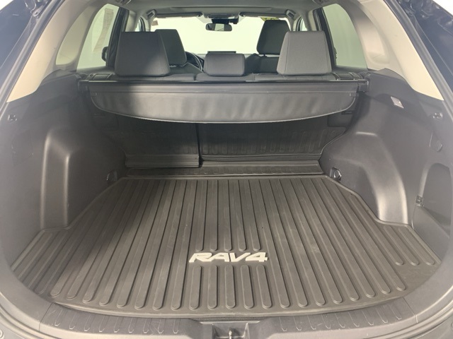 2021 Toyota RAV4 XLE photo 29