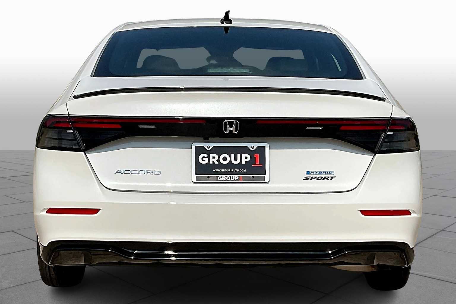 2025 Honda Accord Hybrid Sport-L photo 4