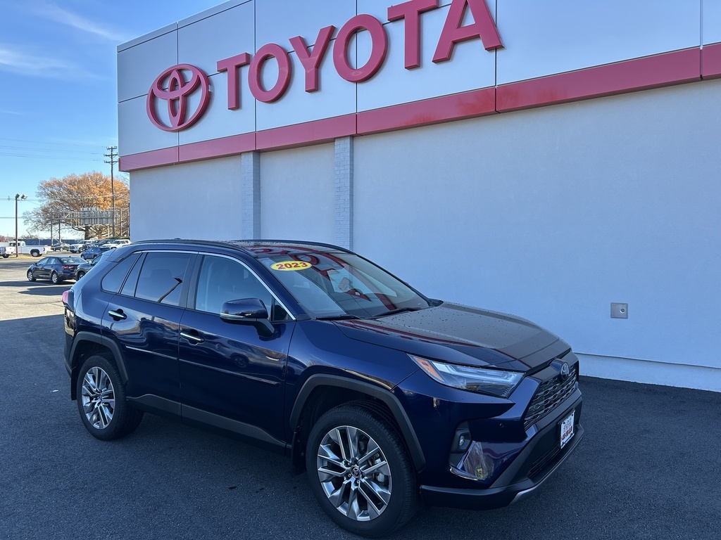 2023 Toyota RAV4 Limited's photo