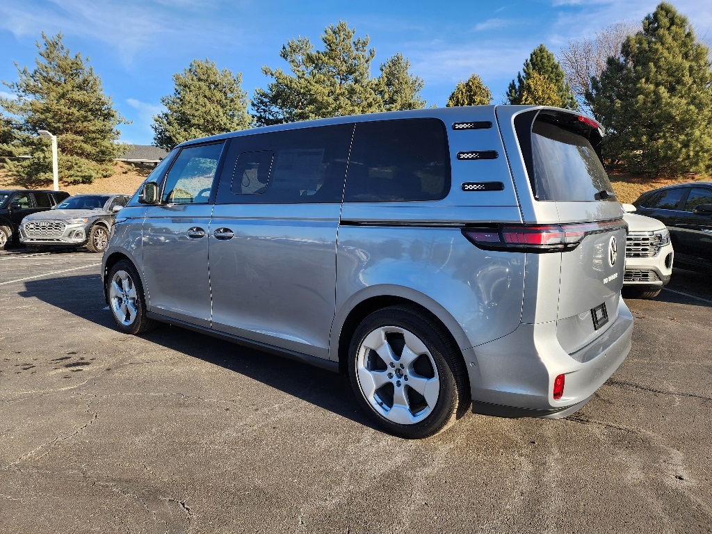 2025 Volkswagen ID. Buzz Pro S photo 3