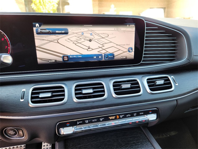 2025 Mercedes Benz GLS 450 4MATIC photo 21