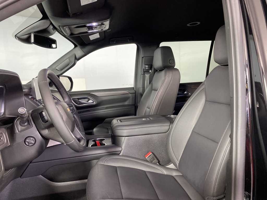 2024 Chevrolet Tahoe LT photo 4