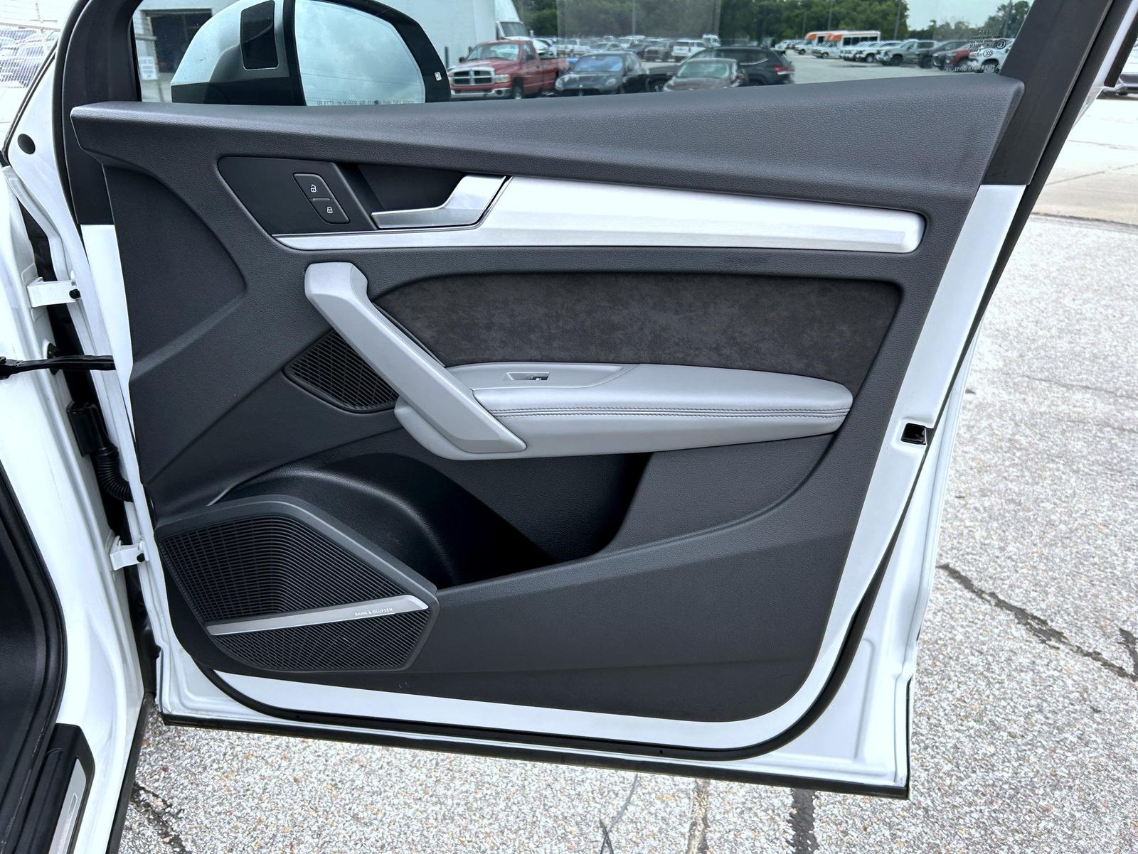 2020 Audi SQ5 Premium Plus photo 15