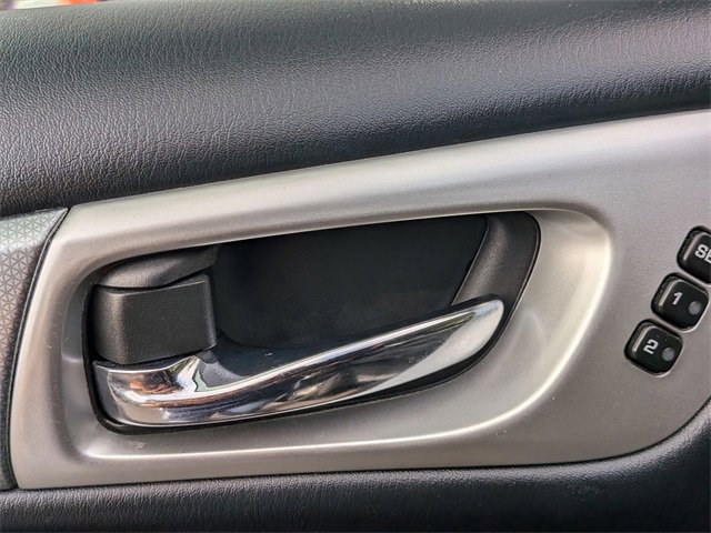 2018 Nissan Pathfinder SL photo 10