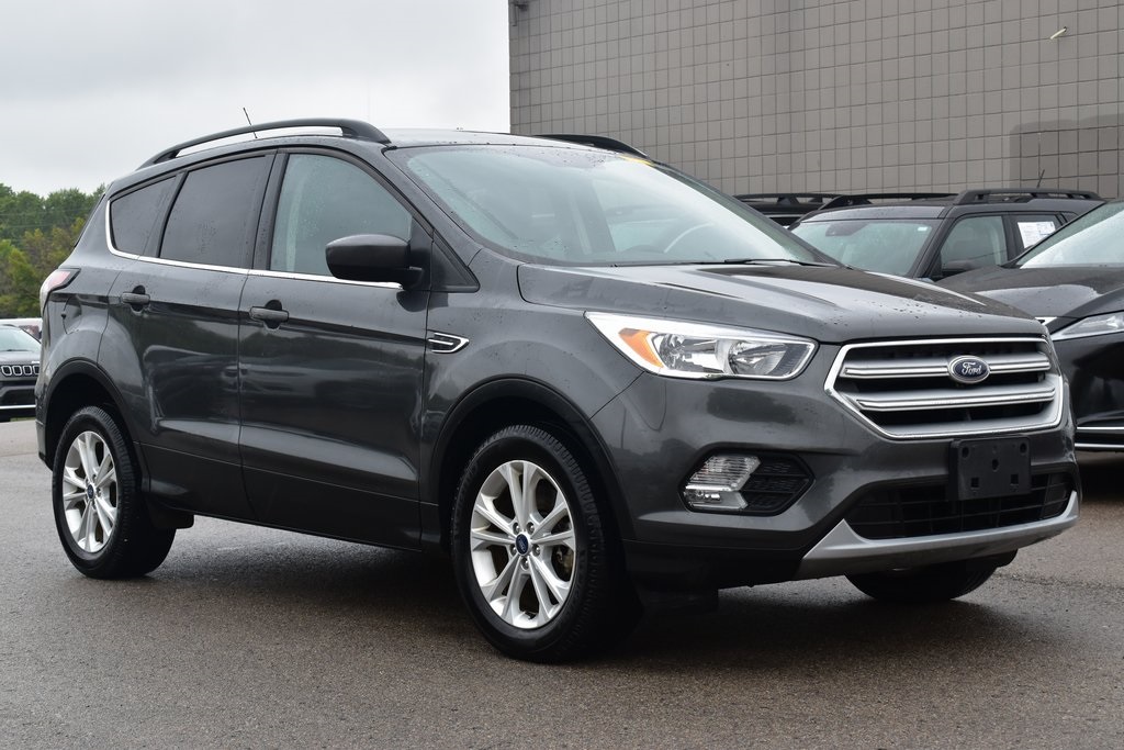 2018 Ford Escape SE photo 2
