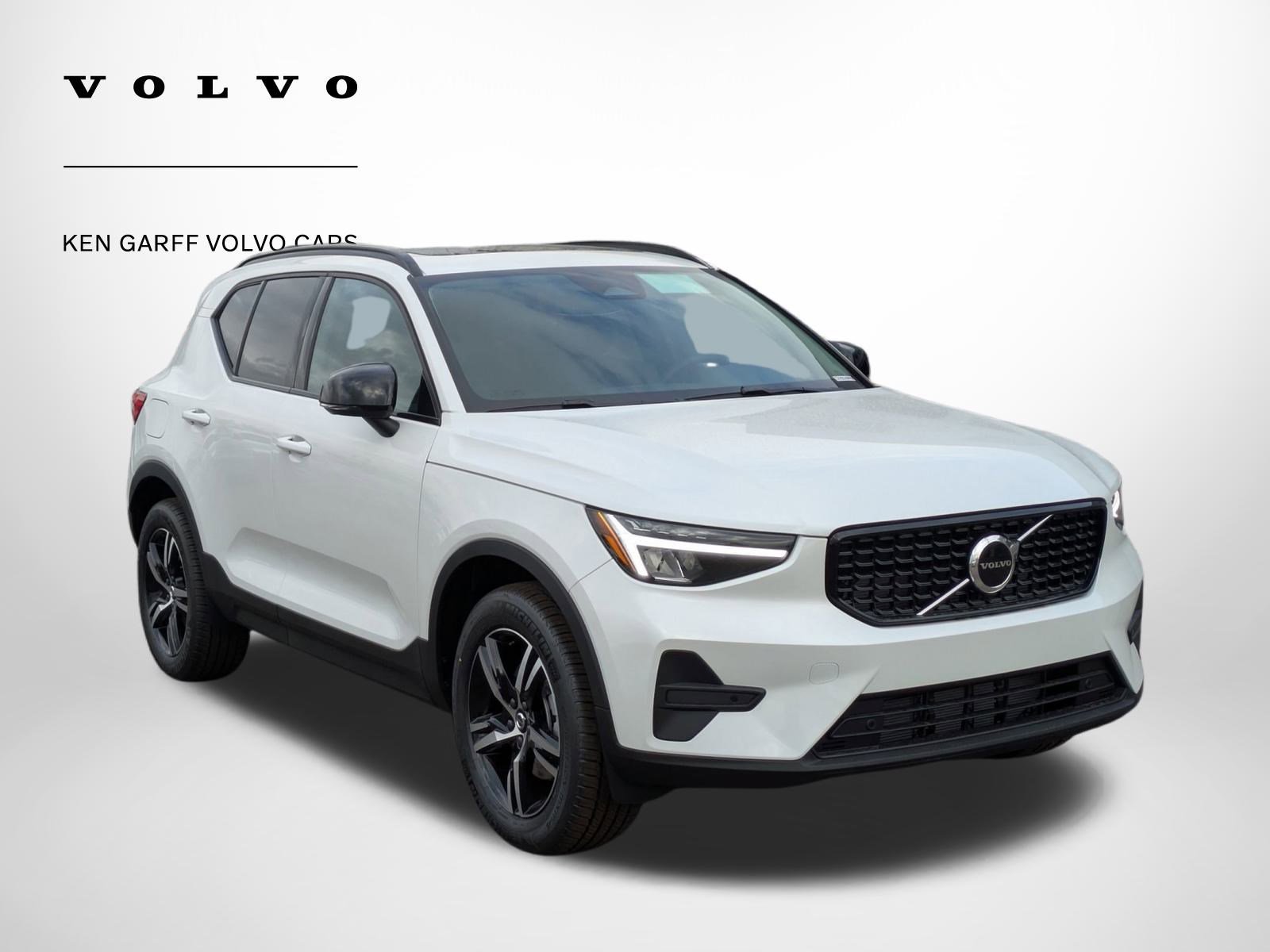 2026 Volvo XC40 Core