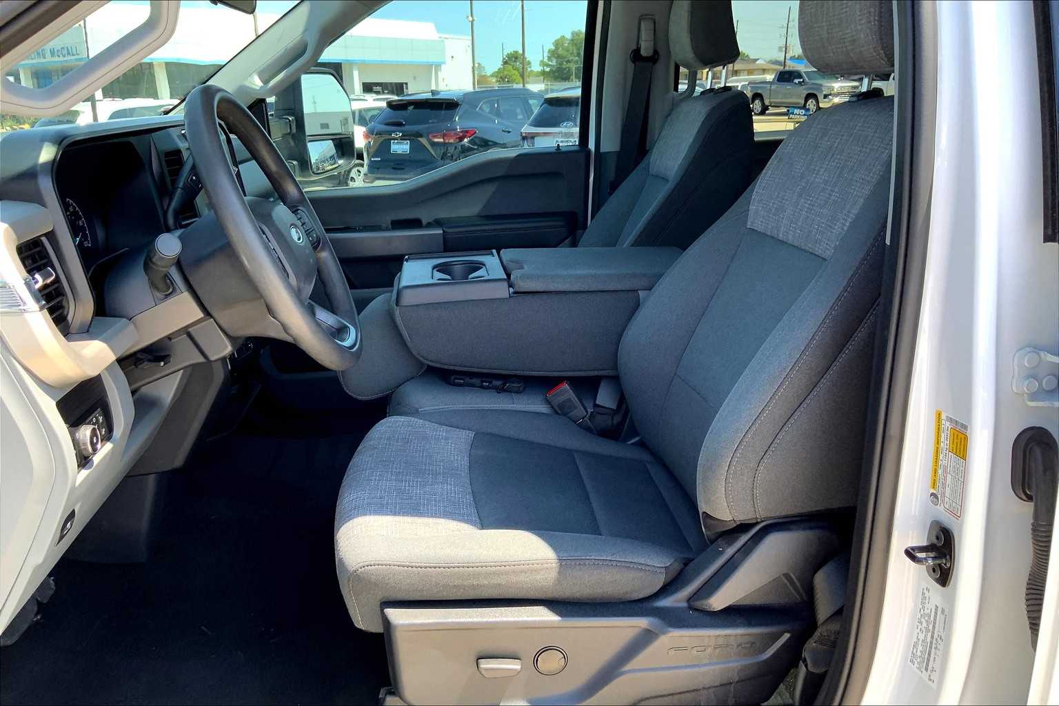 2024 Ford F-250 XLT photo 7